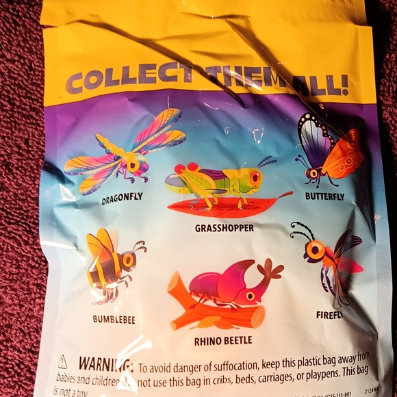 Smartlinks 2024 Wendy's Amazing Insects Firefly glow in the dark - Picture 2 of 2